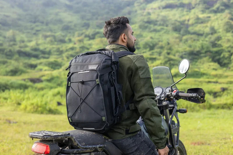 Compack 25 100% Waterproof Tail Bag