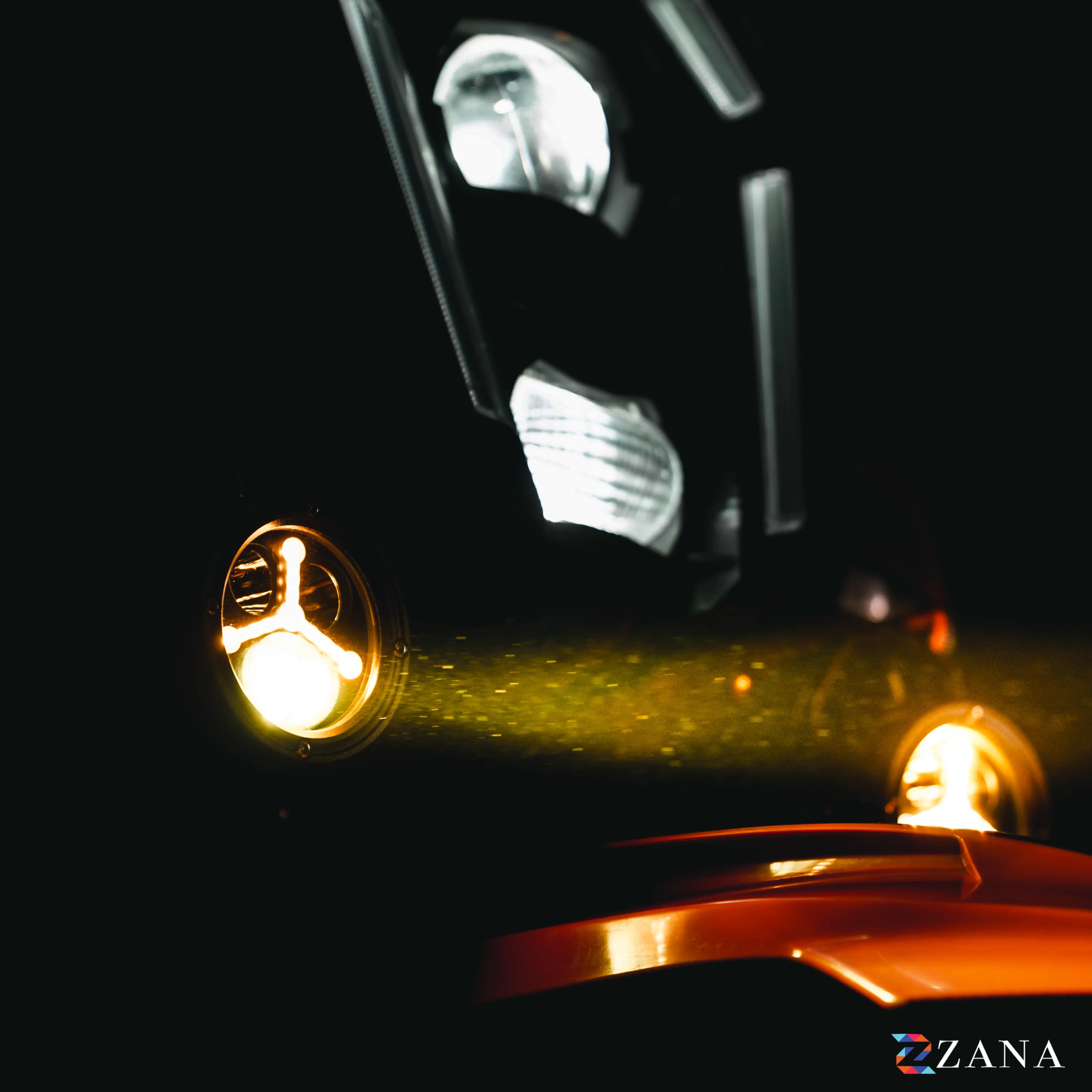 Zana- Universal Led Fog Light (DRL R-35)